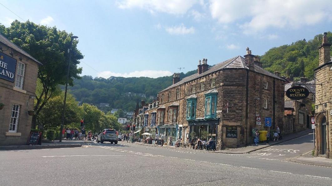 Sleeps 8 Matlock/ Matlock Bath Pet Friendly Villa Exterior photo