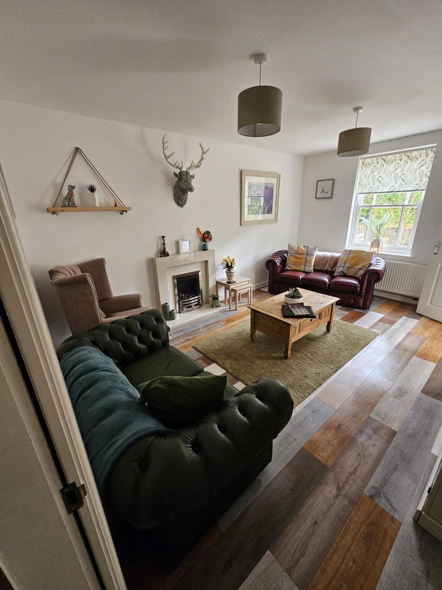Sleeps 8 Matlock/ Matlock Bath Pet Friendly Villa Exterior photo
